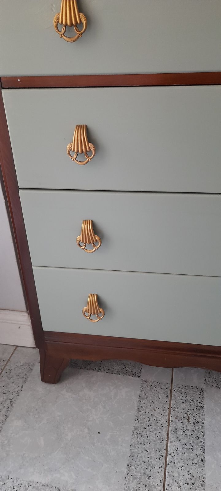 Stunning Lebus Six Drawer Chest photo vinterior