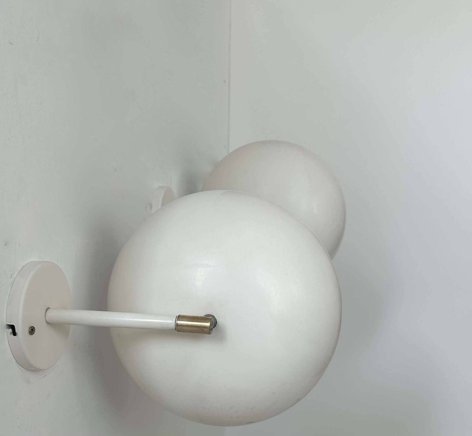 Pair Of Vintage Adjustable Wall Lights, Brass And White Metal, France 1970 photo vinterior
