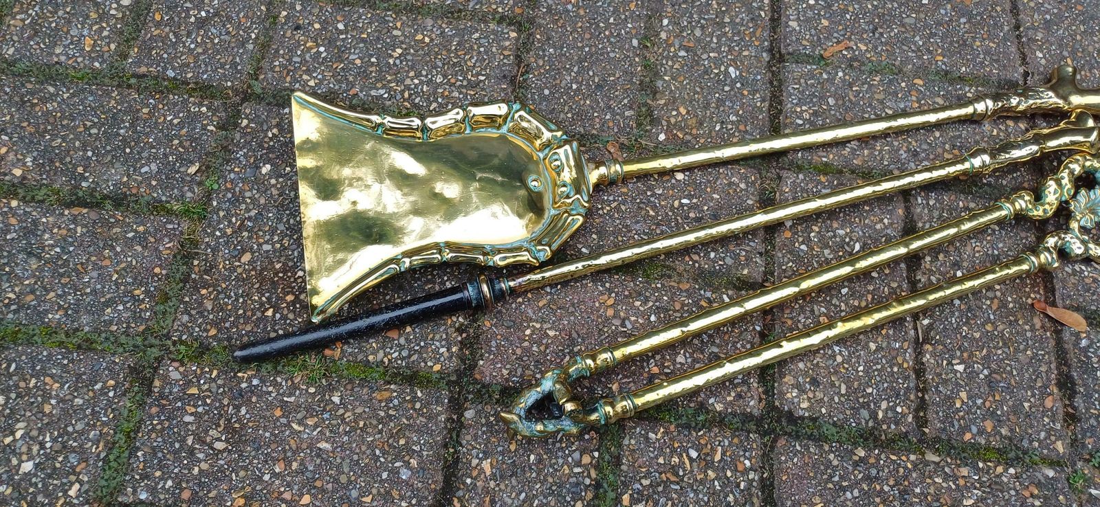 Large Restored Victorian Brass Fender With Matching Fire Irons Superb Quality And Beautifully Preserved photo buy
