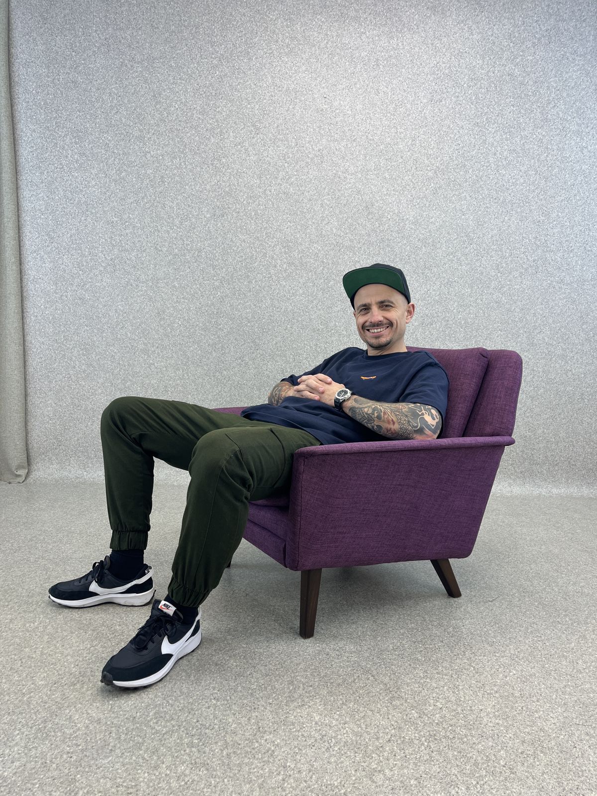 photo vinterior Purple Danish Design Armchair Chair Folke Ohlsson By Fritz Hansen