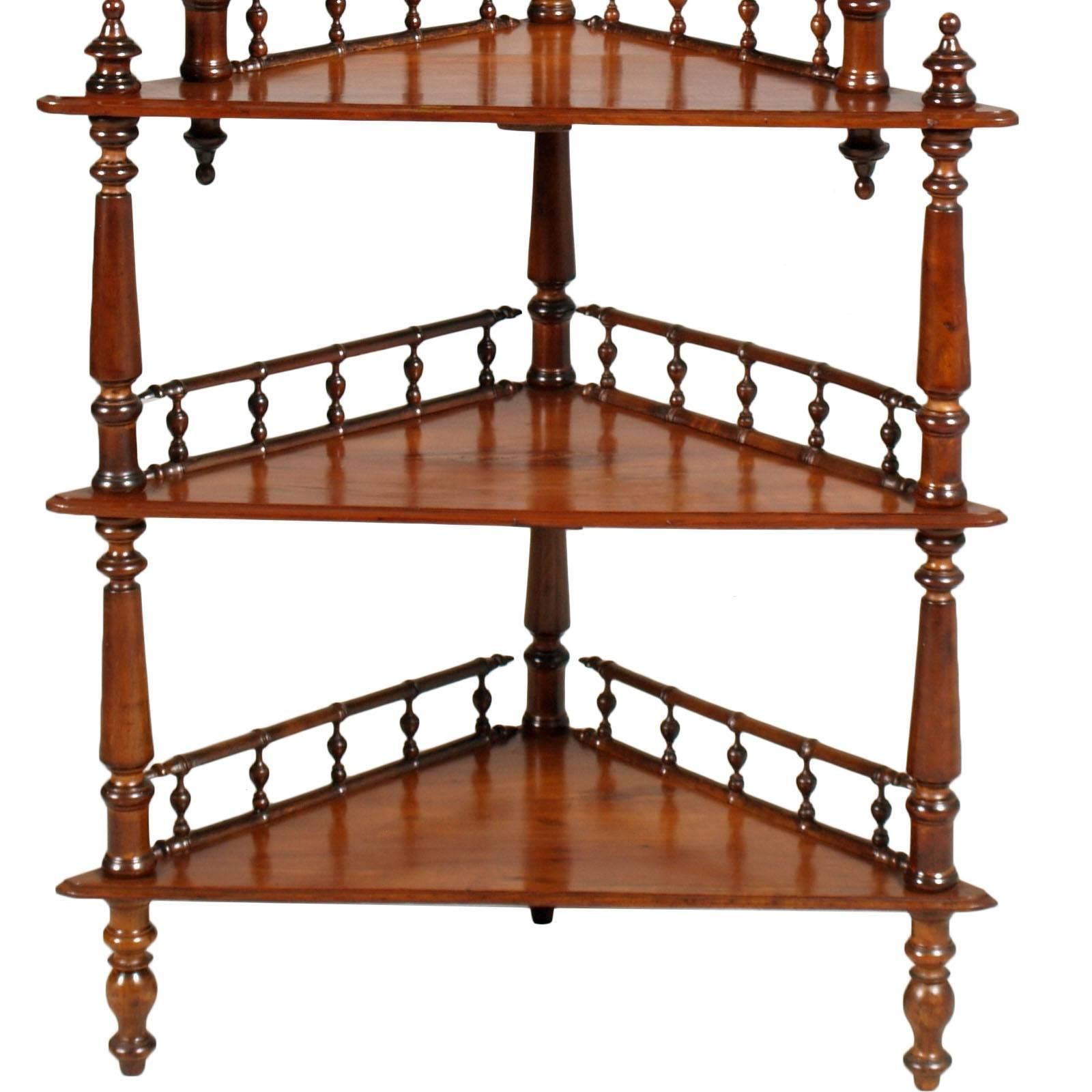 18th Century Corner étagère In Walnut And Turned Walnut Restored Polished To Wax photo 4327.6