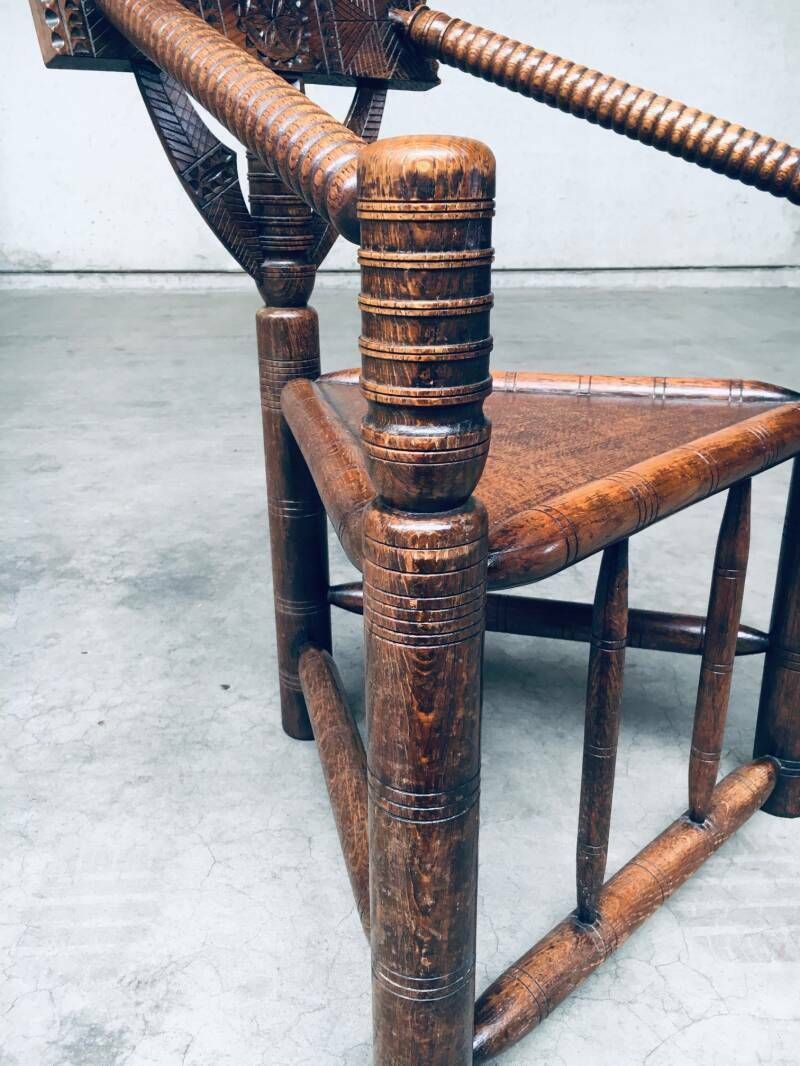 photo vinterior Brutalist Carved Oak Tripod Monk Chair, Sweden 1930's