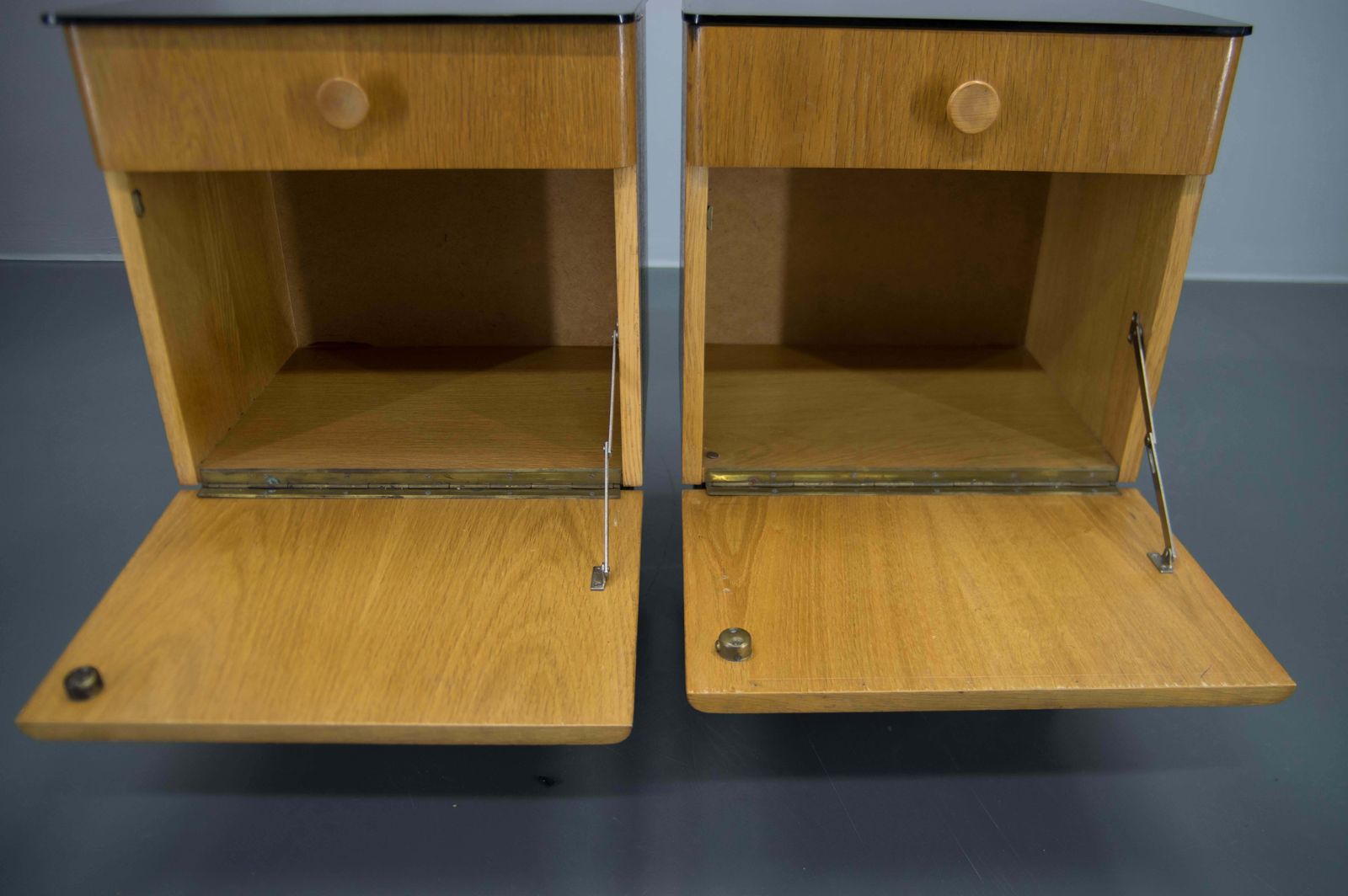 Set Of Two Night Stands By Halabala For Up Zavody, 1950s photo vinterior