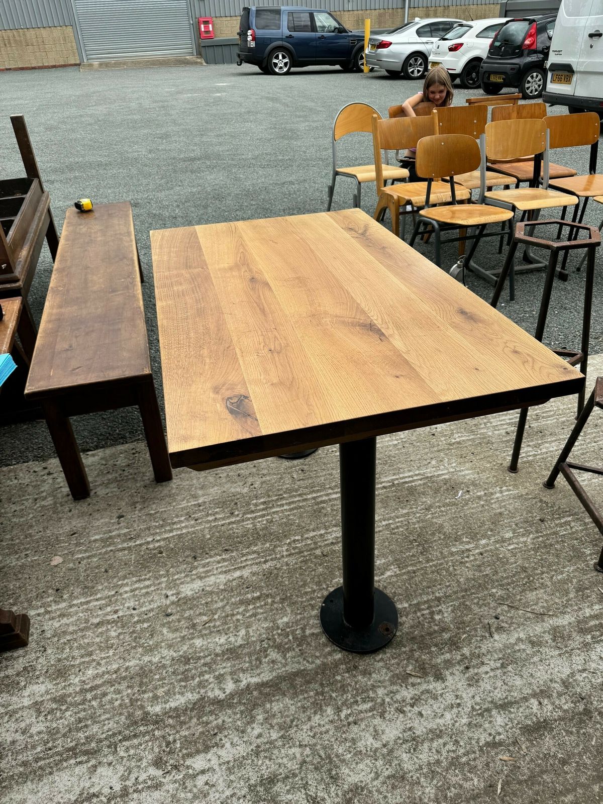 Beautiful Oak Table: Double Leg (Quantity 1x)