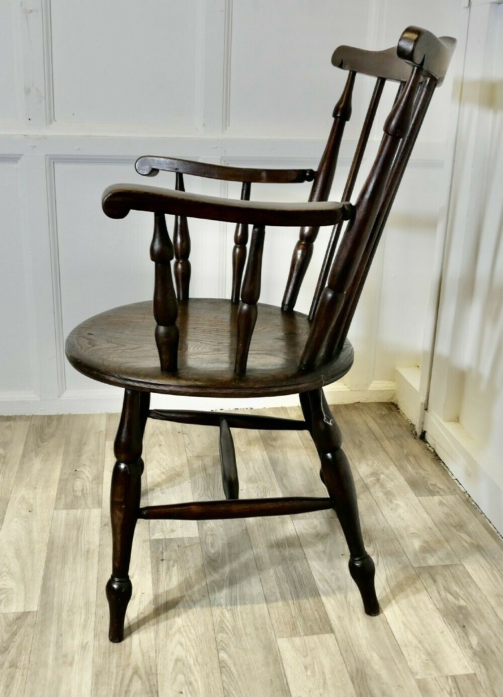 19th Century Windsor Country Penny Seat Carver Chair photo for sale