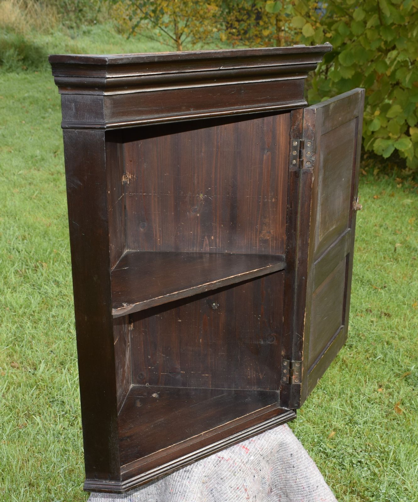photo buy Late Victorian Pine Corner Cupboard