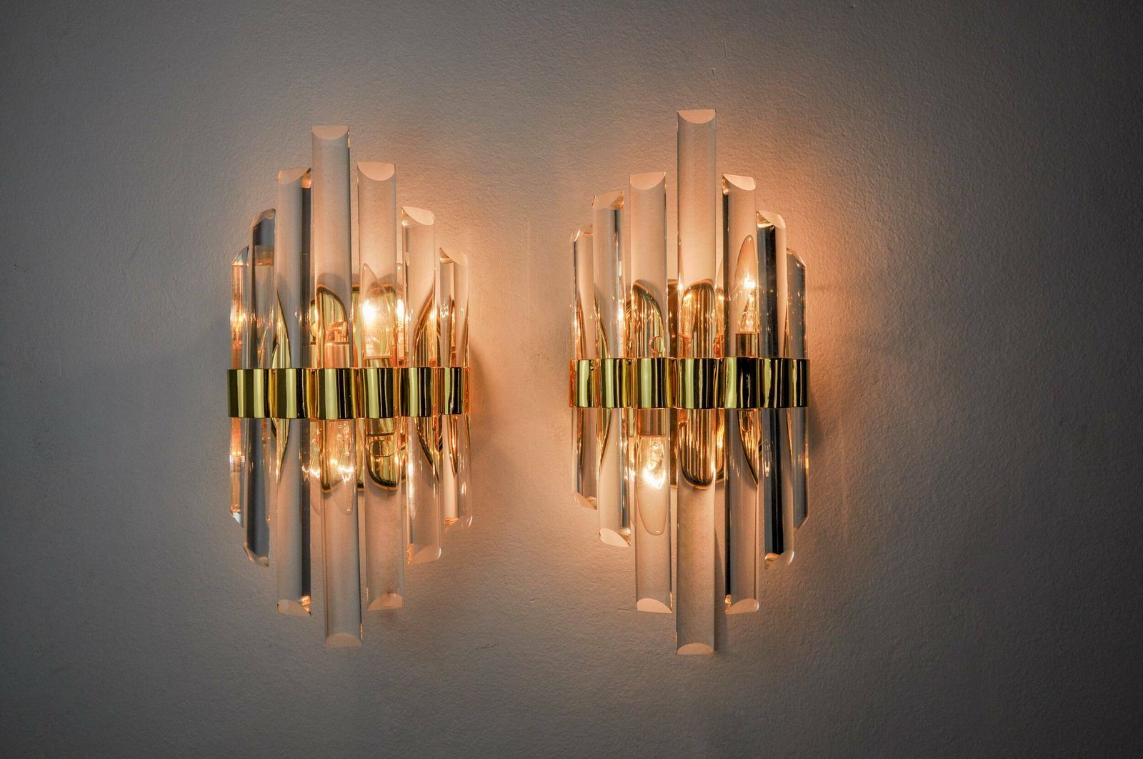 Pair Of Venini Murano Glass Wall Lights Italy 1970 photo for sale