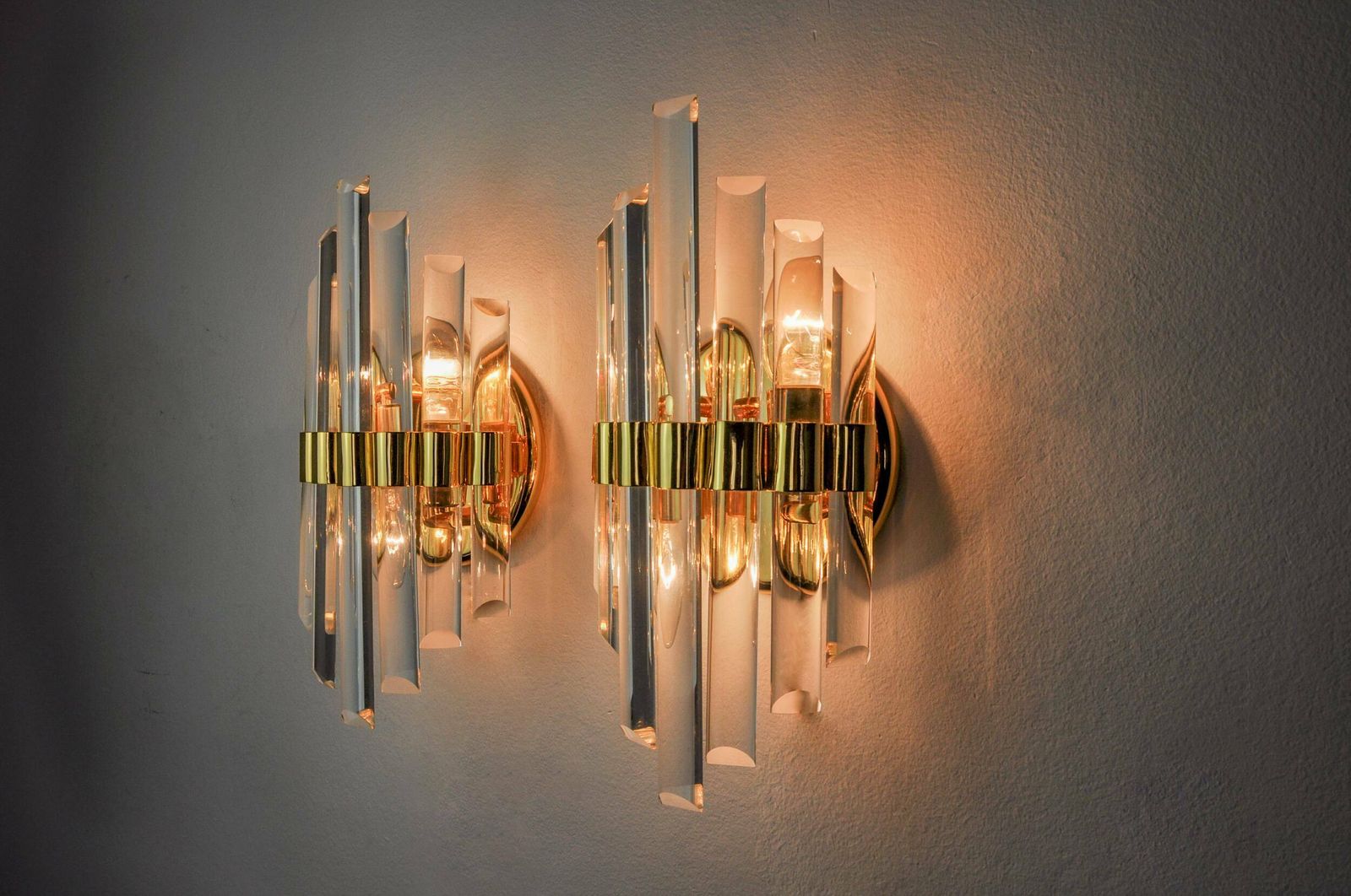 Pair Of Venini Murano Glass Wall Lights Italy 1970 photo vinterior
