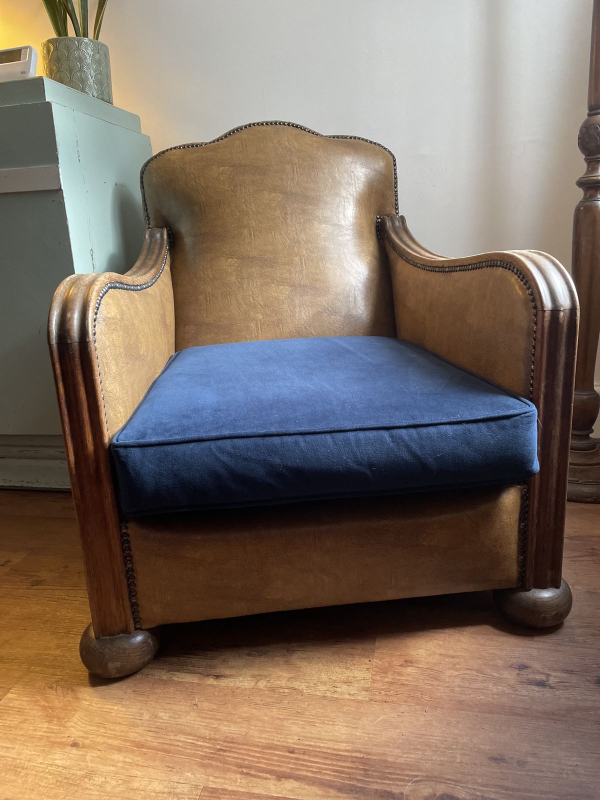Antique French Armchair photo vinterior