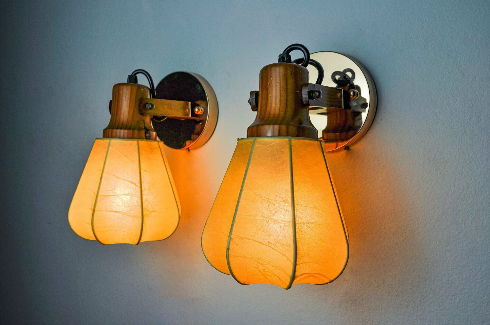 Pair Of Articulated "Cocoon" Wall Lights In Resin And Pine, Italy, 1970 photo furniture