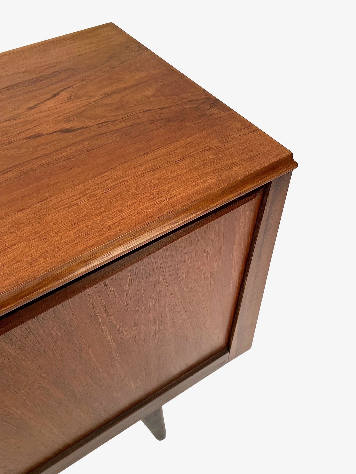 British Elliots Of Newbury For Royal Heritage Furniture Long Teak Sideboard Credenza Mid Century 1960s photo vinterior