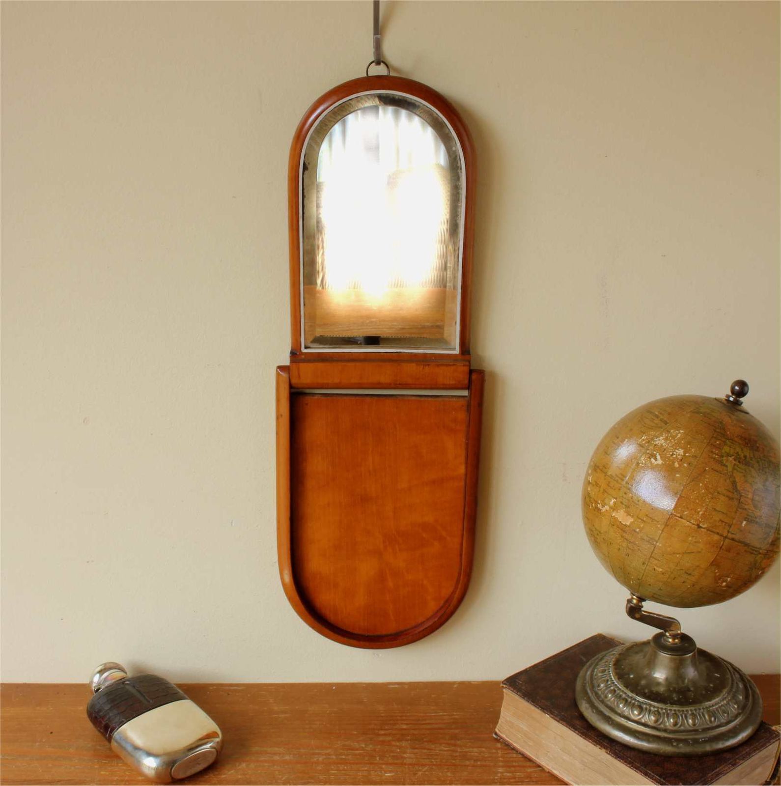 Antique Campaign Mirror. Gentleman's Wood Folding. Travel Shaving Mirror. photo Home Decor
