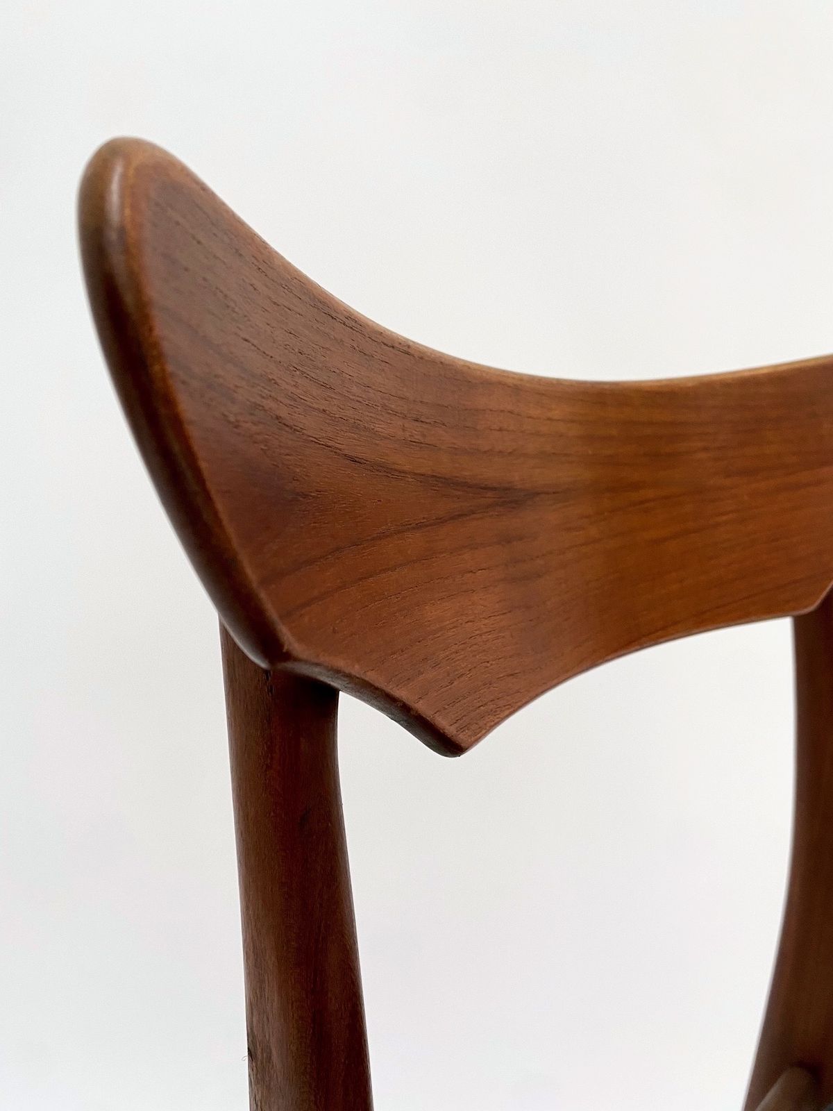 photo vinterior Danish Schiønning & Elgaard Set Of 4 Teak And Charcoal Black Wool Dining Chairs Mid Century 1960s