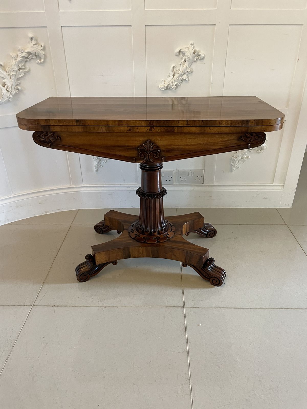 photo furniture Antique 19th Century Quality Carved Rosewood Card Table