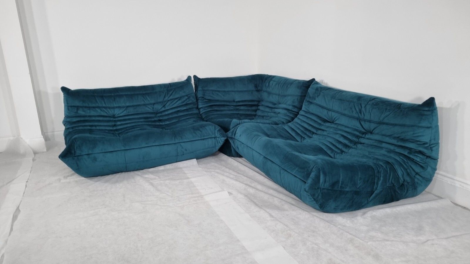 Stunning Ligne Roset Togo Suite 2x2 Seater And Corner In Green Teal Velvet photo for sale