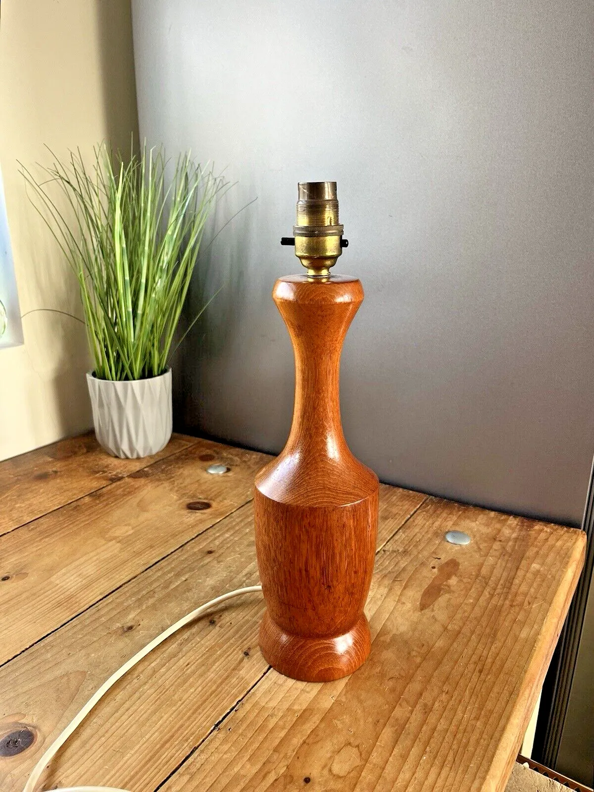 photo furniture Mid Century 60's 70's Scandi Turned Teak Wooden Desk Bedside Light Table Lamp