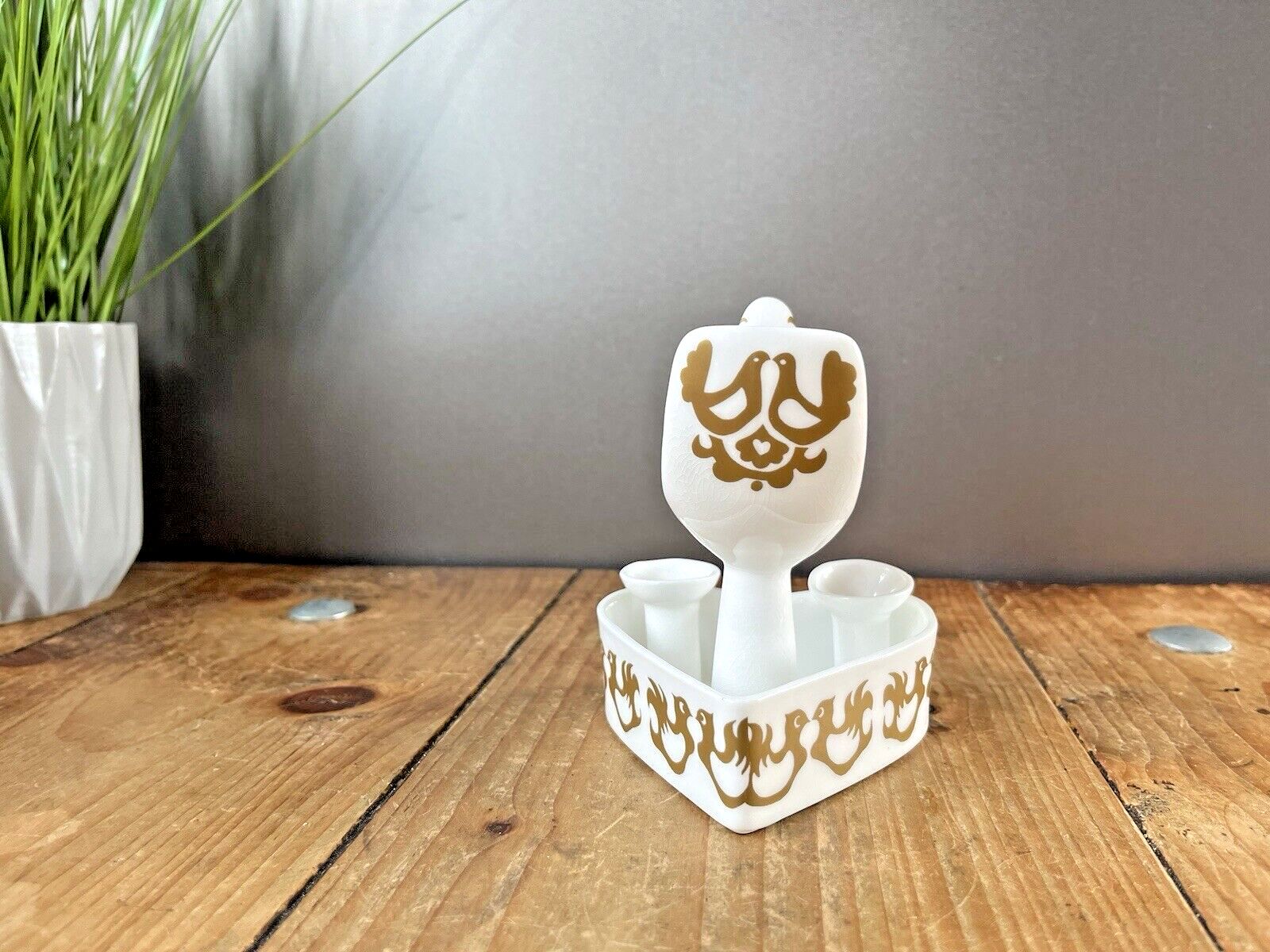 photo buy Highland Fine Bone China Stylised Bird Scandi Style Twin Taper Candle Holder Mcm