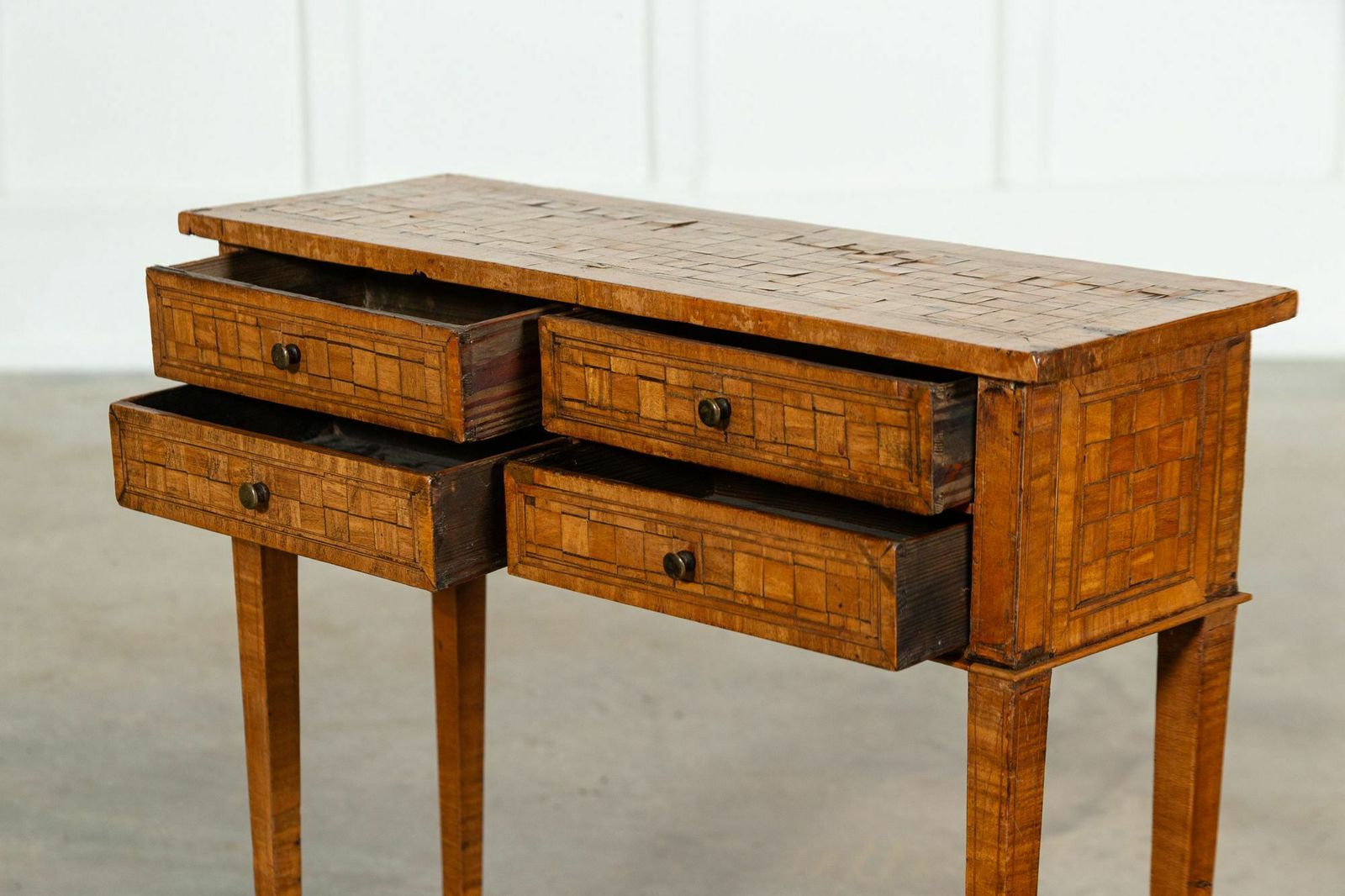 photo vinterior Pair Italian Oak Parquetry Inlaid Four Drawer Side Tables
