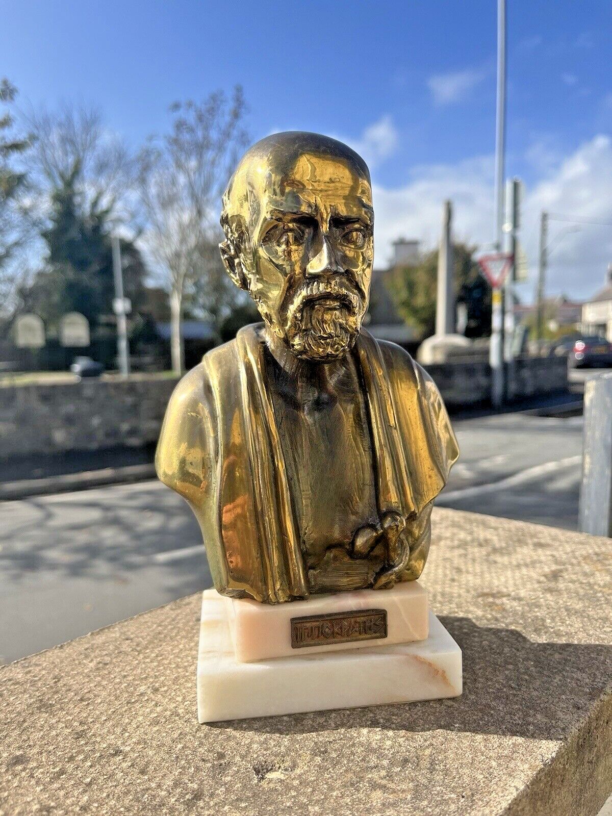 photo vinterior Vintage Cast Brass Marble Base Bust Greek Philosopher Hippocrates Sculpture Desk
