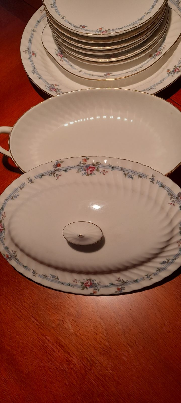 photo furniture Stunning Minton Chartwell Additional Dinner Service Items. Large Chop/Serving Platter. Covered Vegetable Tureen. 6 Crescent Salad Plates Sandwich/Cake