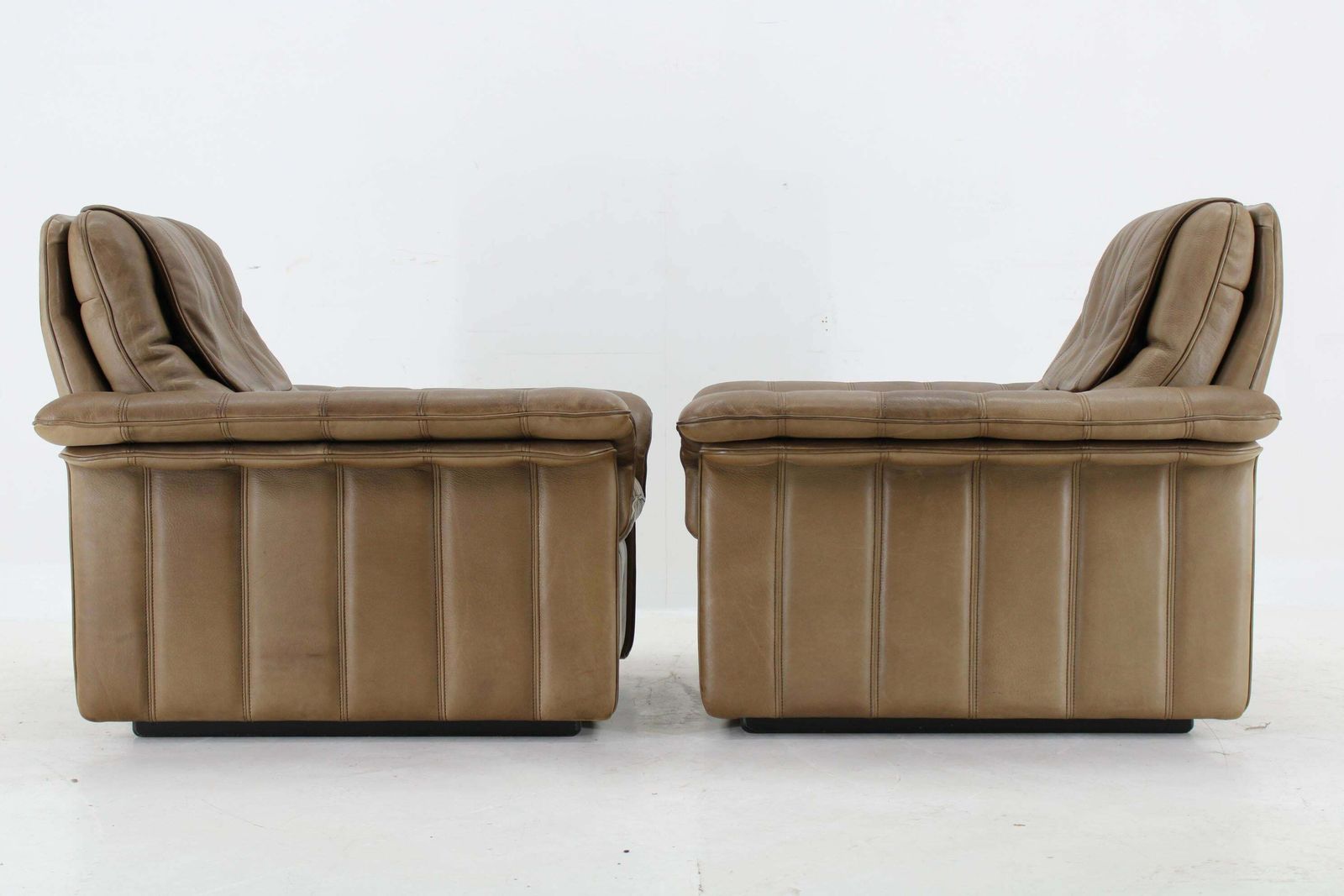 1970s Pair Of Exclusive De Sede Buffalo Leather Armchairs, Switzerland photo buy