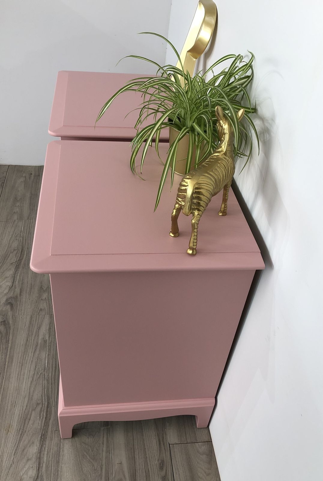 Stag Minstrel Pair (2) Of 4 Drawer Bedsides Nightstands Painted Pink photo furniture