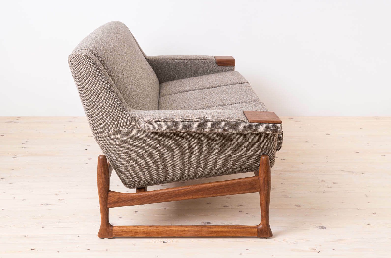 Johannes Andersen Sofa Excellent For Ab Trensums Fåtöljfabrik, Reupholstered In Kvadrat photo 6900.0