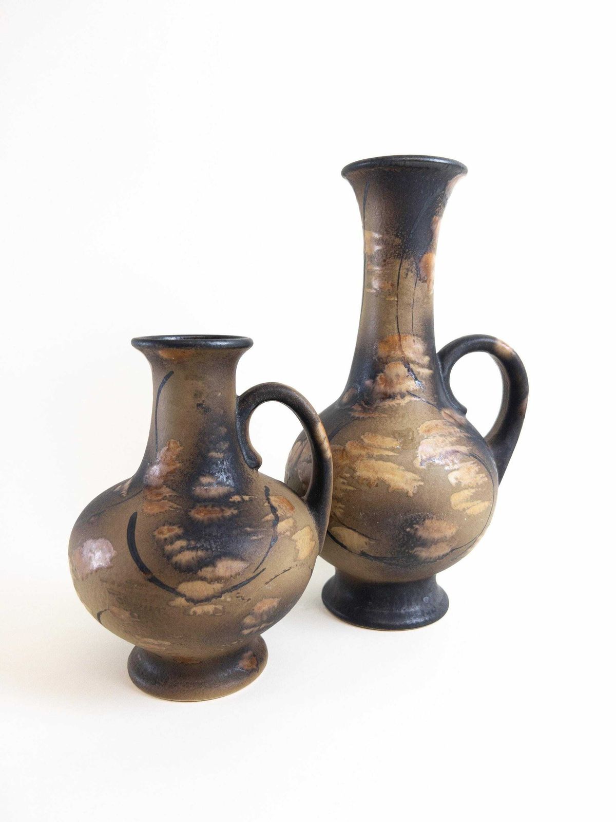 photo for sale Ruscha Art Kyra Vase K 32   West German Pottery Vase With Handle   Ruscha Ceramic Vase By Heinz Siery
