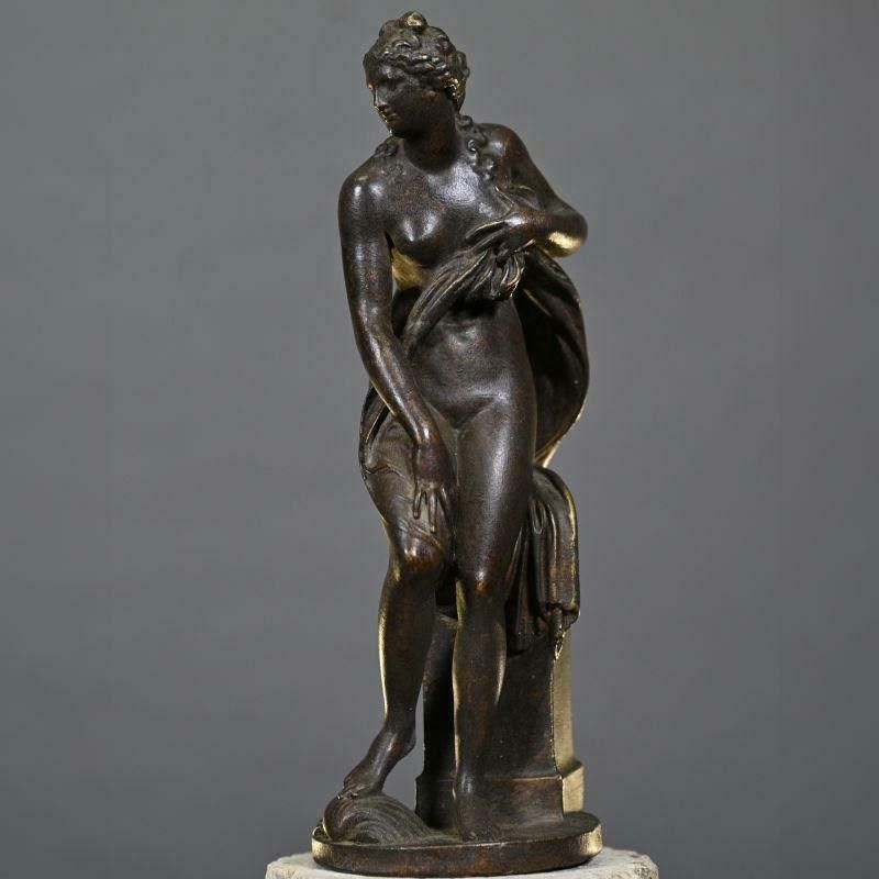 Sculpture Of Venus Emerging From The Bath, 21st Century. photo Art