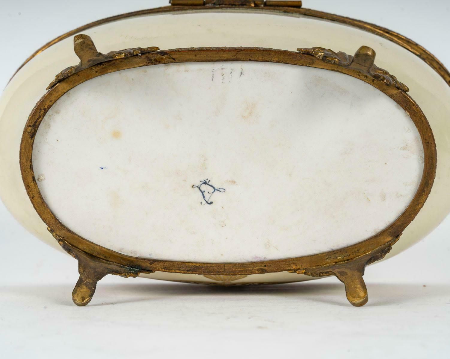 Sèvres Porcelain Box, Enamelled And Gilded, 20th Century, Napoleon III Style. photo buy