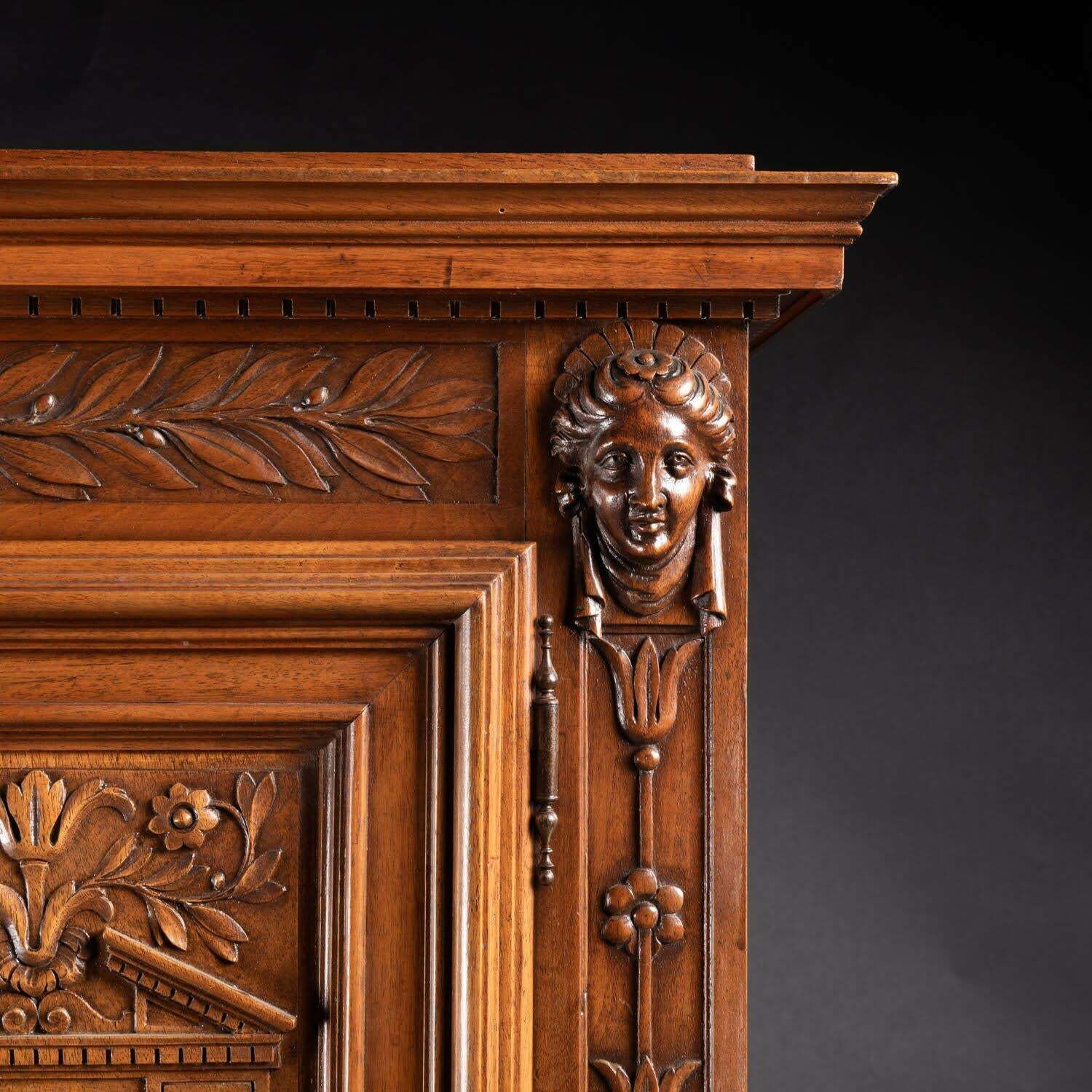 Renaissance Style Cabinet In Carved Walnut, 19th Century. photo 4849.0