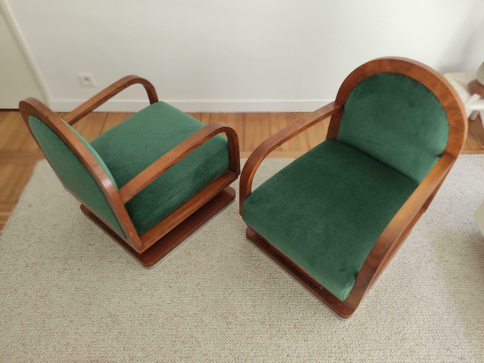 photo furniture Pair Of Art Deco Armchairs