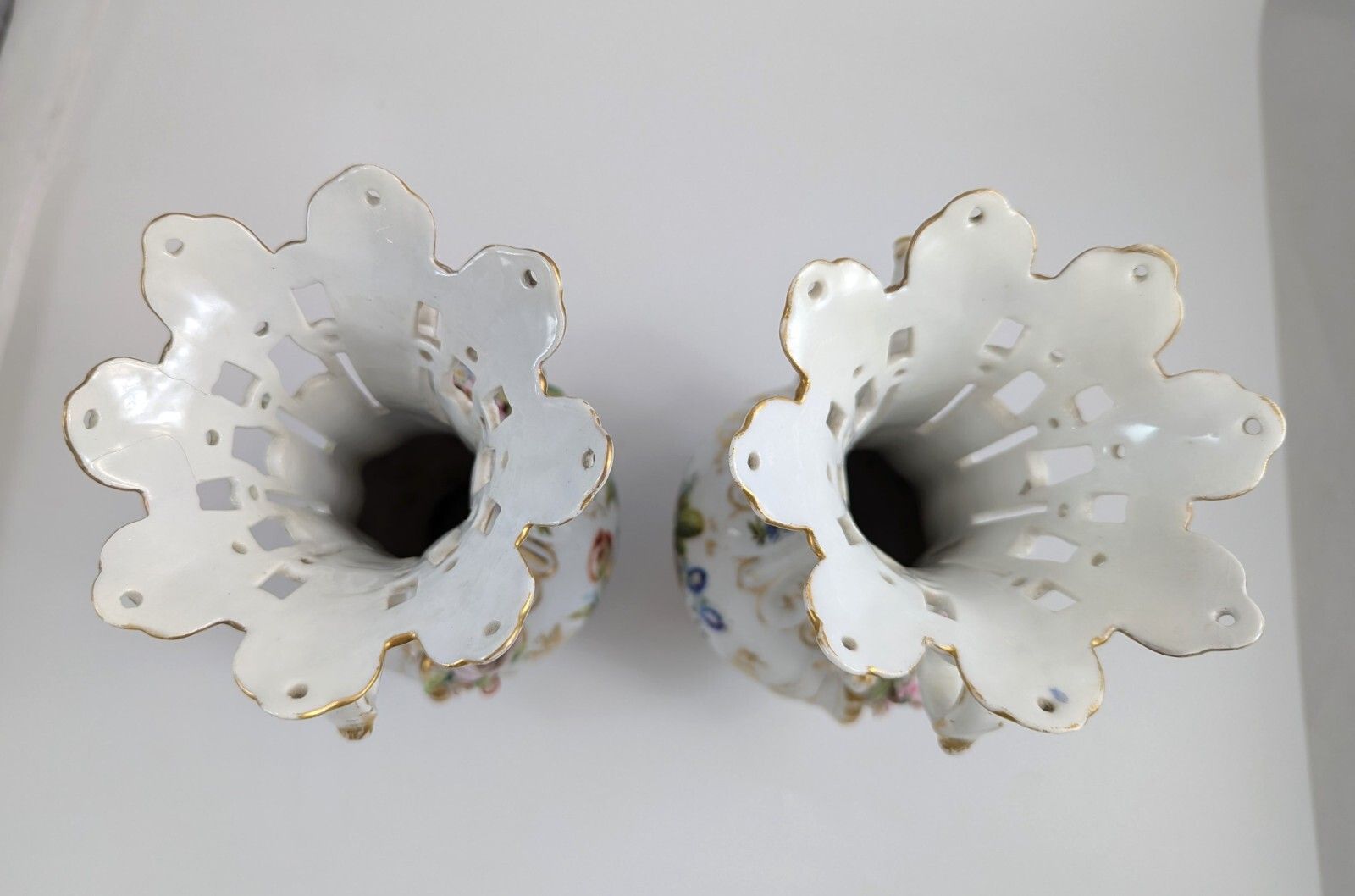 A Pair Of Old Paris Porcelain Vases, C. 19th Century photo 900.0