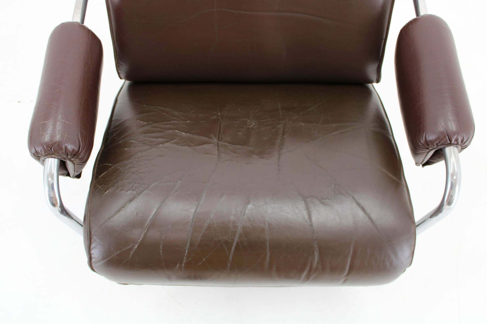 photo vinterior 1950s Pair Of Tubular Armchairs In Leather, Czechoslovakia