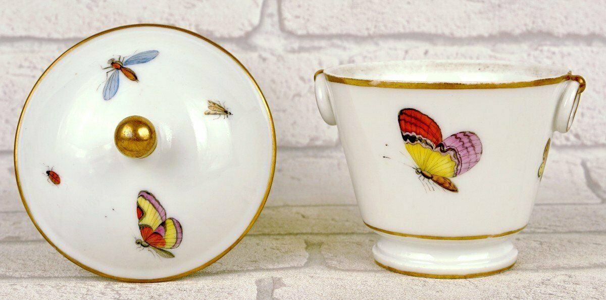 Sugar Bowl (Sugar Pot) And Its Lid In Brussels Porcelain   Louis Crette   Ep. 18th Century photo 654.0