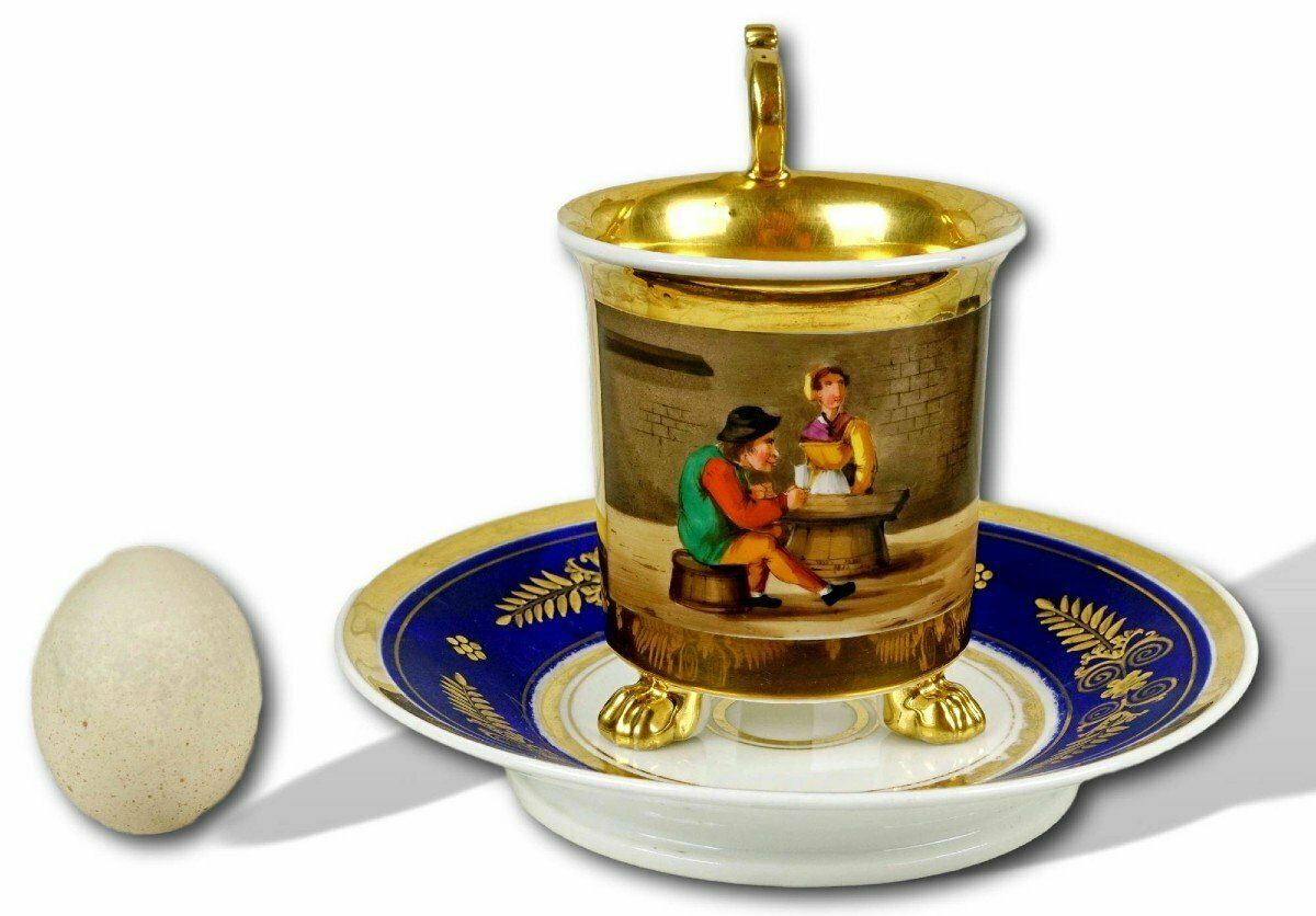 Large Tripod Chocolate Cup And Saucer In Paris Porcelain   Early 19th Century