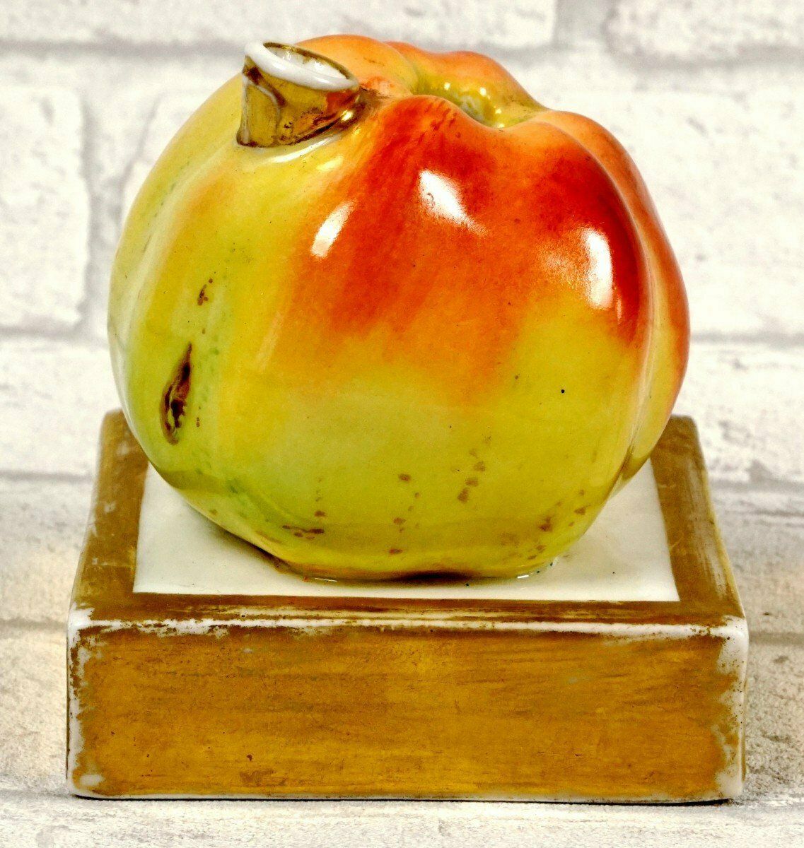 Curious Trompe L'oeil Inkwell In The Shape Of An Apple In Paris Porcelain   Early 19th Century photo 662.0