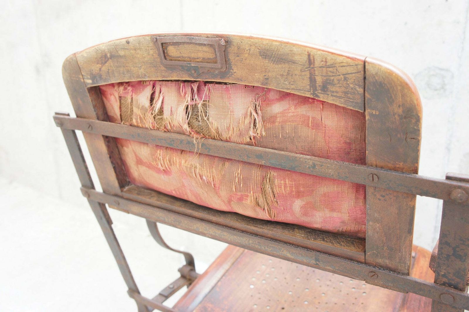photo furniture French Napoleon III 19th Century Metal, Wood, Red Velvet And Satin Cinema Seats