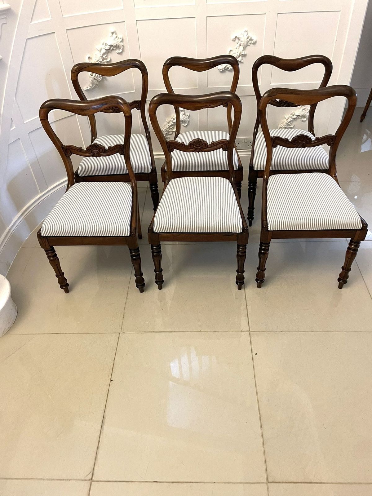 photo furniture Set Of Six Antique 19th Century Quality Rosewood Dining Chairs