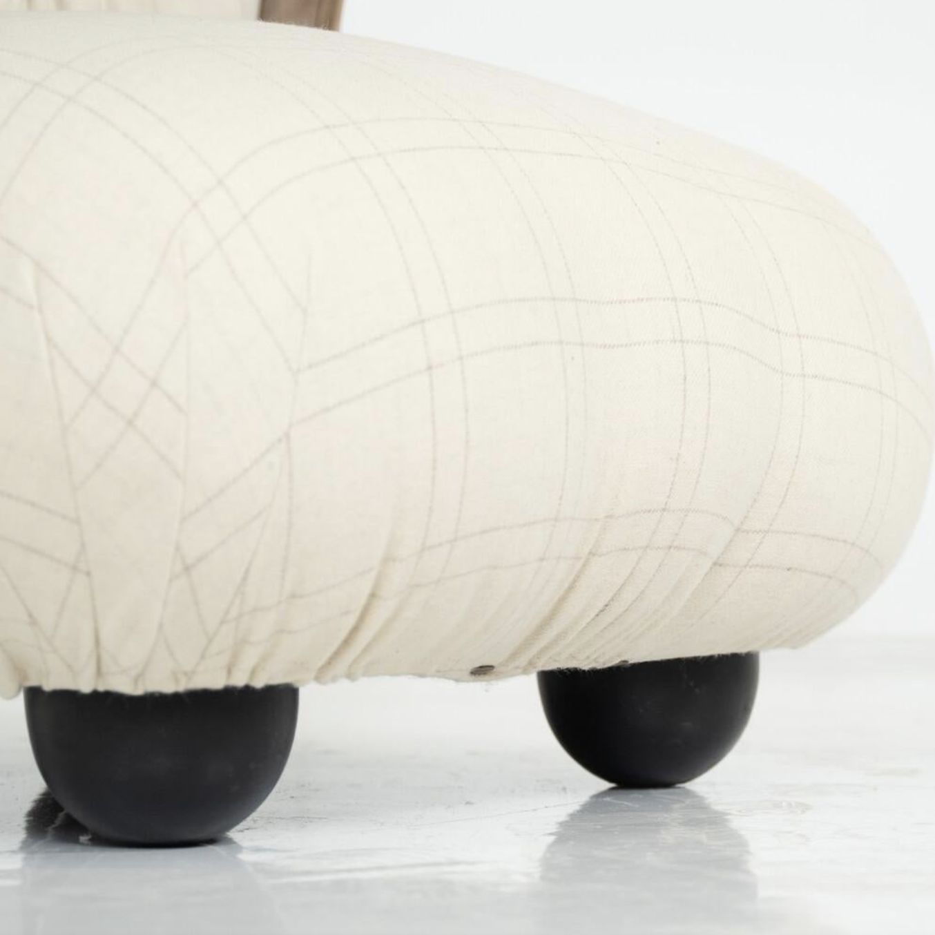 Pair Of ” Le Bugie” Lounge Chairs By Alessandro Becchi For Giovannetti, 1980s – New Upholstery photo for sale