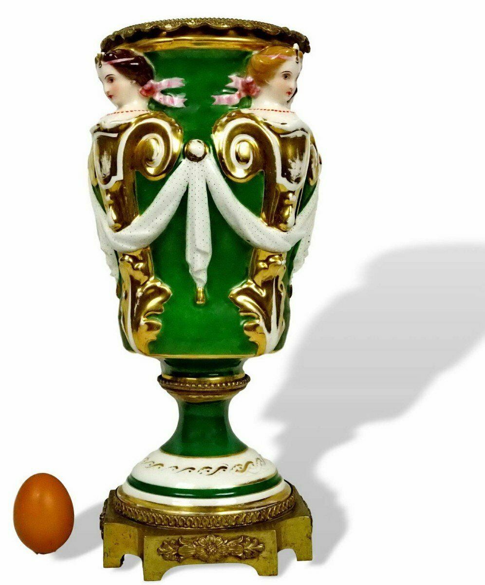 Large Decorative Porcelain Vase From Paris Or Limoges   Ep. Xixth