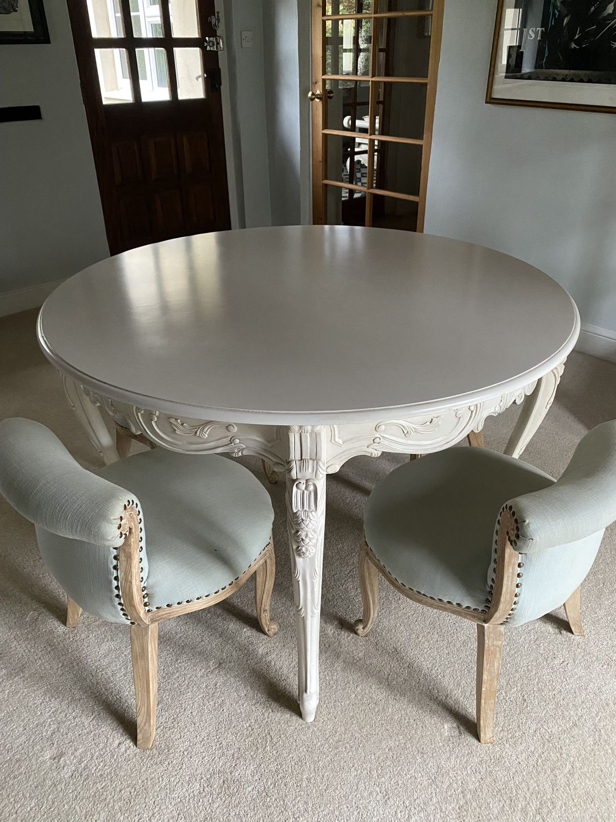 French Style White Round Dining Table photo furniture