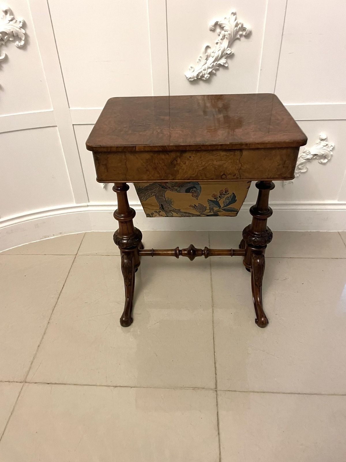 Antique 19th Century Quality Burr Walnut Freestanding Side Table photo vintage