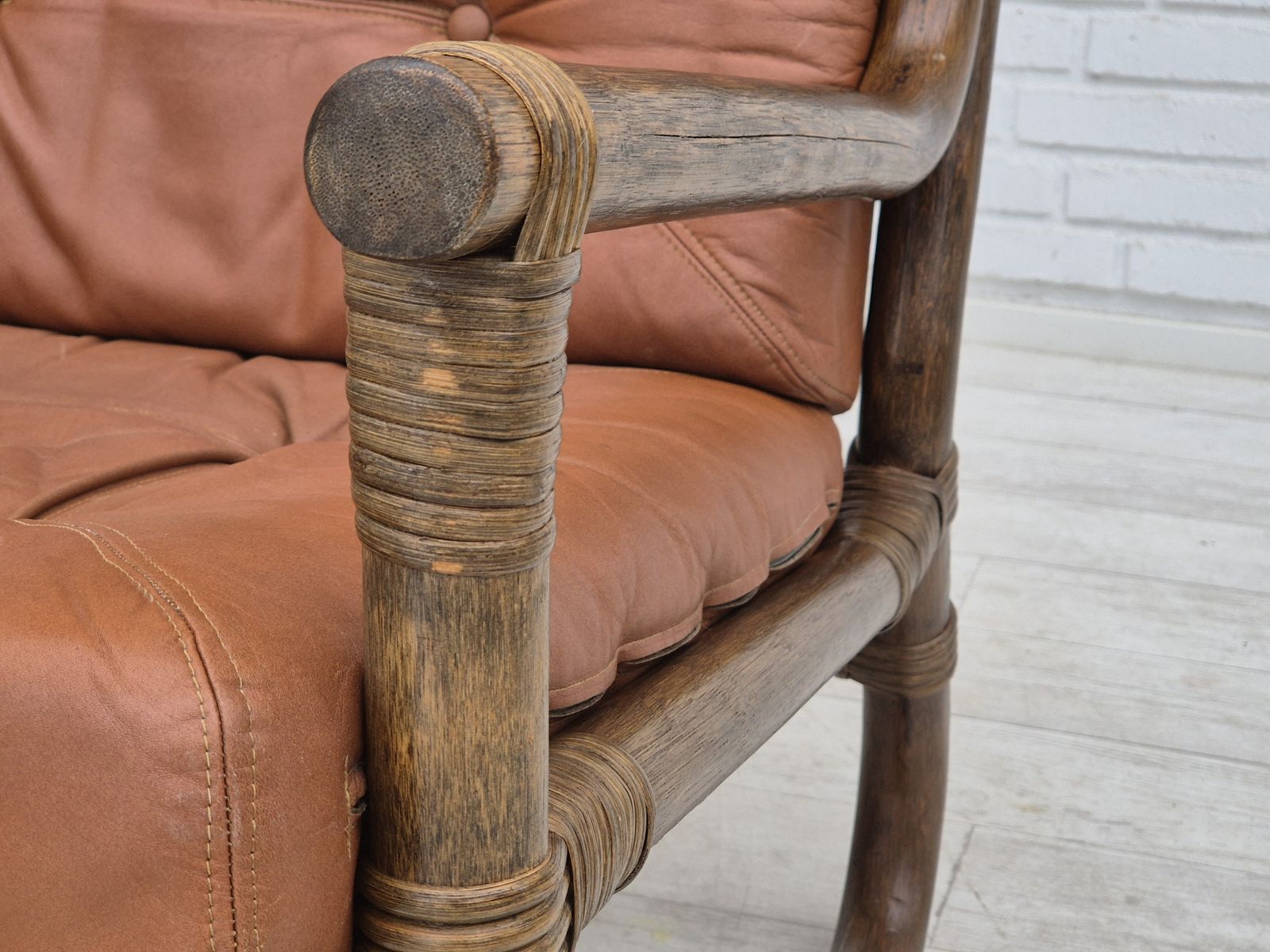 photo vinterior 1970s, Scandinavian 2 Seater Sofa, Original Very Good Condition, Bamboo, Leather.
