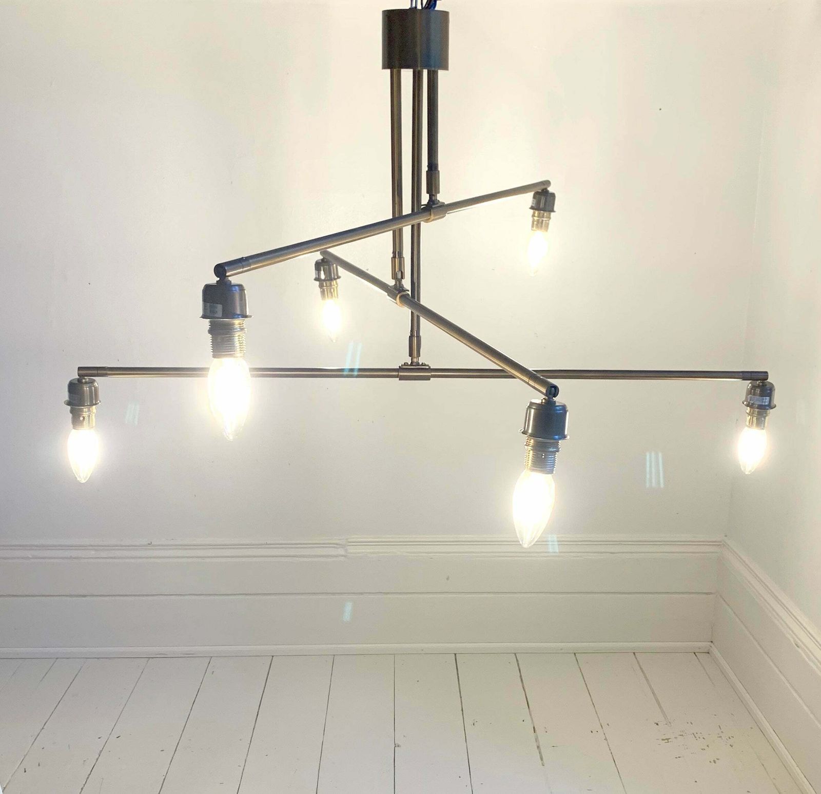Modern Andromeda Chandelier In Antique Brass By Heathfield & Co   Mcm Style photo for sale