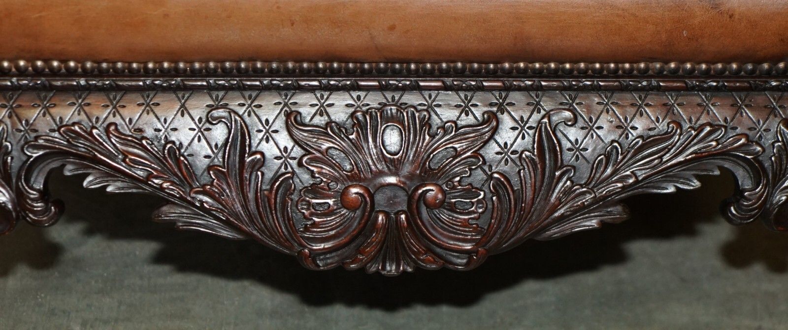 photo vinterior Fine Pair Of Brown Leather Carved Gainsborough Armchairs Giles Grendey 1693 1780