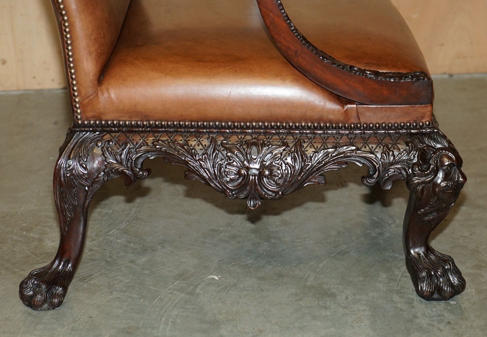 photo vintage Fine Pair Of Brown Leather Carved Gainsborough Armchairs Giles Grendey 1693 1780