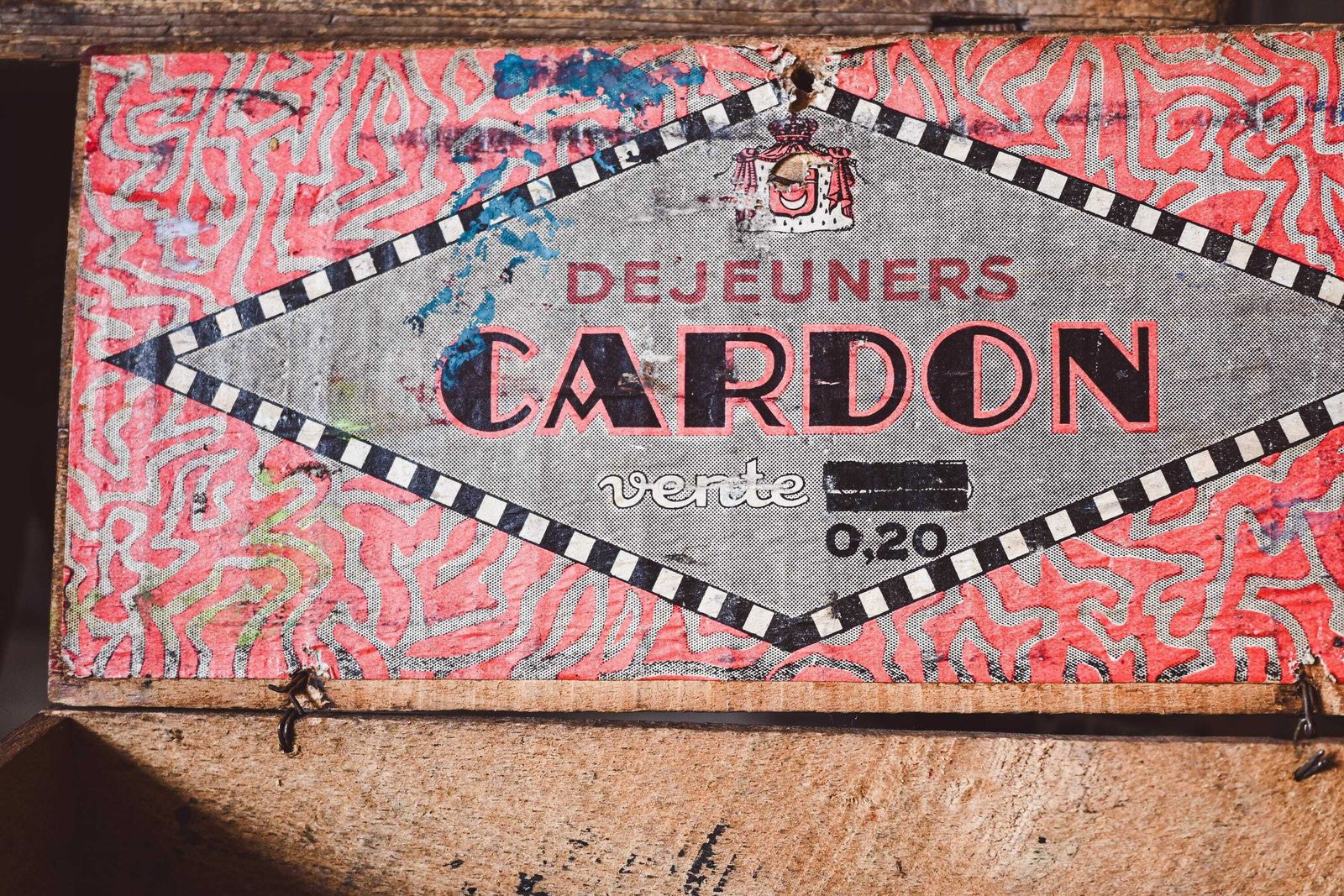 Antique Wooden Box For Cardon Chocolate   Collectible photo vinterior