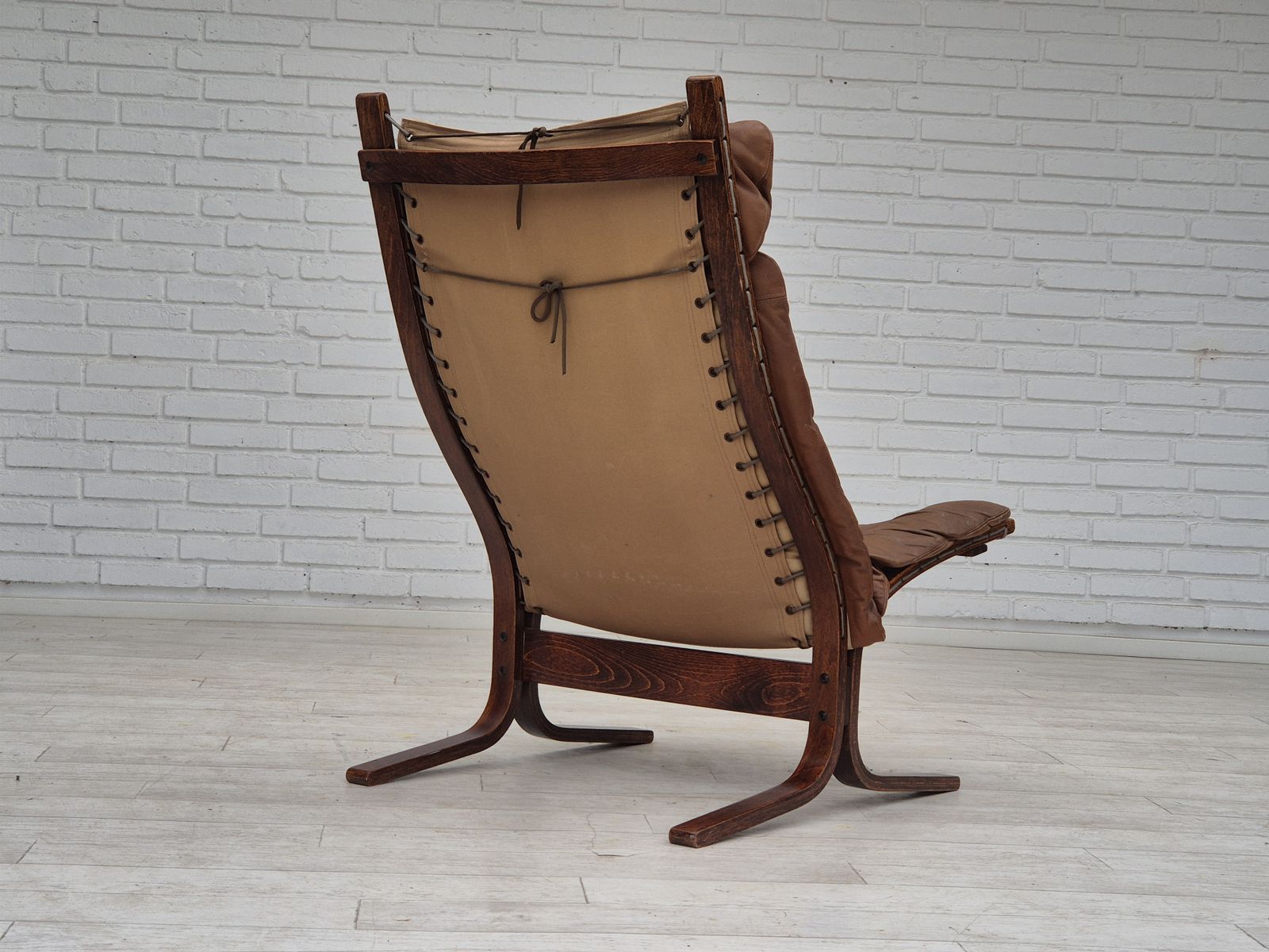 photo vinterior 1970s, Norwegian Design By Ingmar Relling, Model "Siesta" For Westnofa, Original Condition.