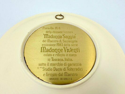 Italian Hand Carved Alabaster Wall Plate By A. Santangela For Studio Dante Di Volteradici, 1983 photo vinterior